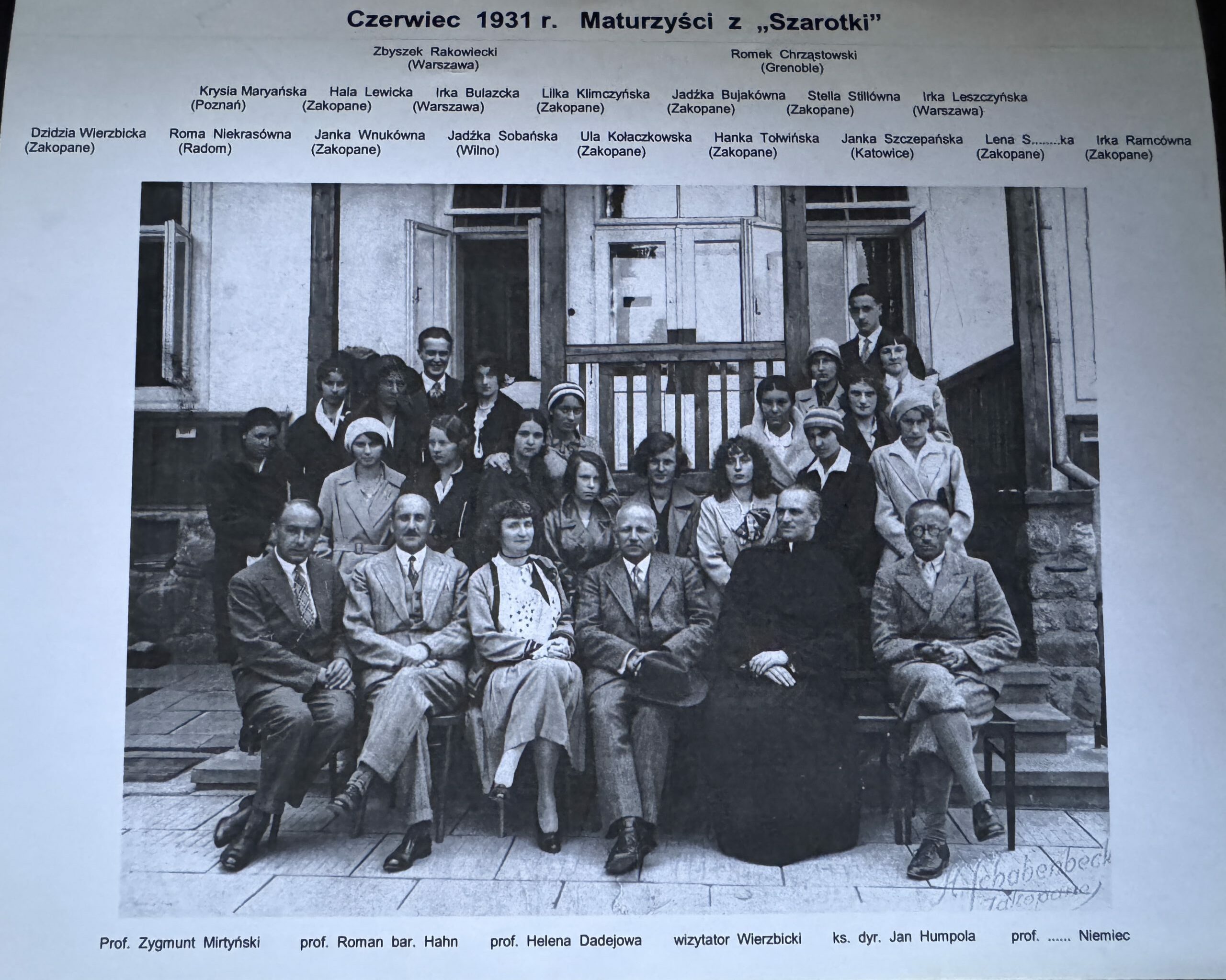 Maturzyści z "Szarotki" czerwiec 1931 r. Opis na zdjęciu