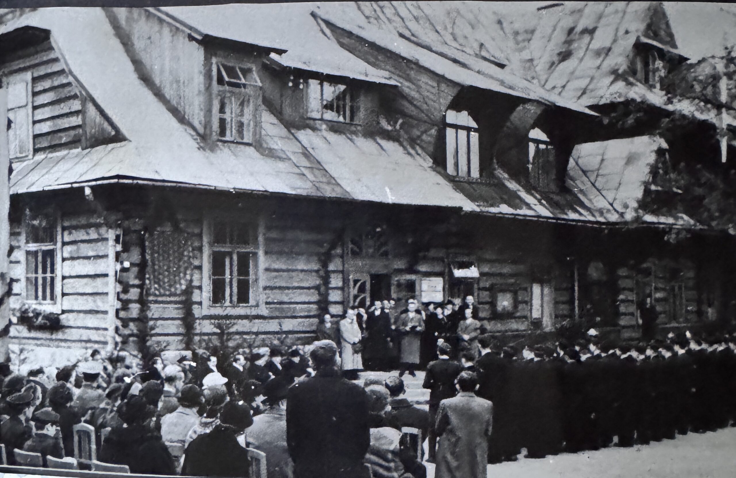Uroczystość 25-lecia Gimnazjum i nadanie Szkole imienia Oswalda Balzera - 10 października  1937 r.