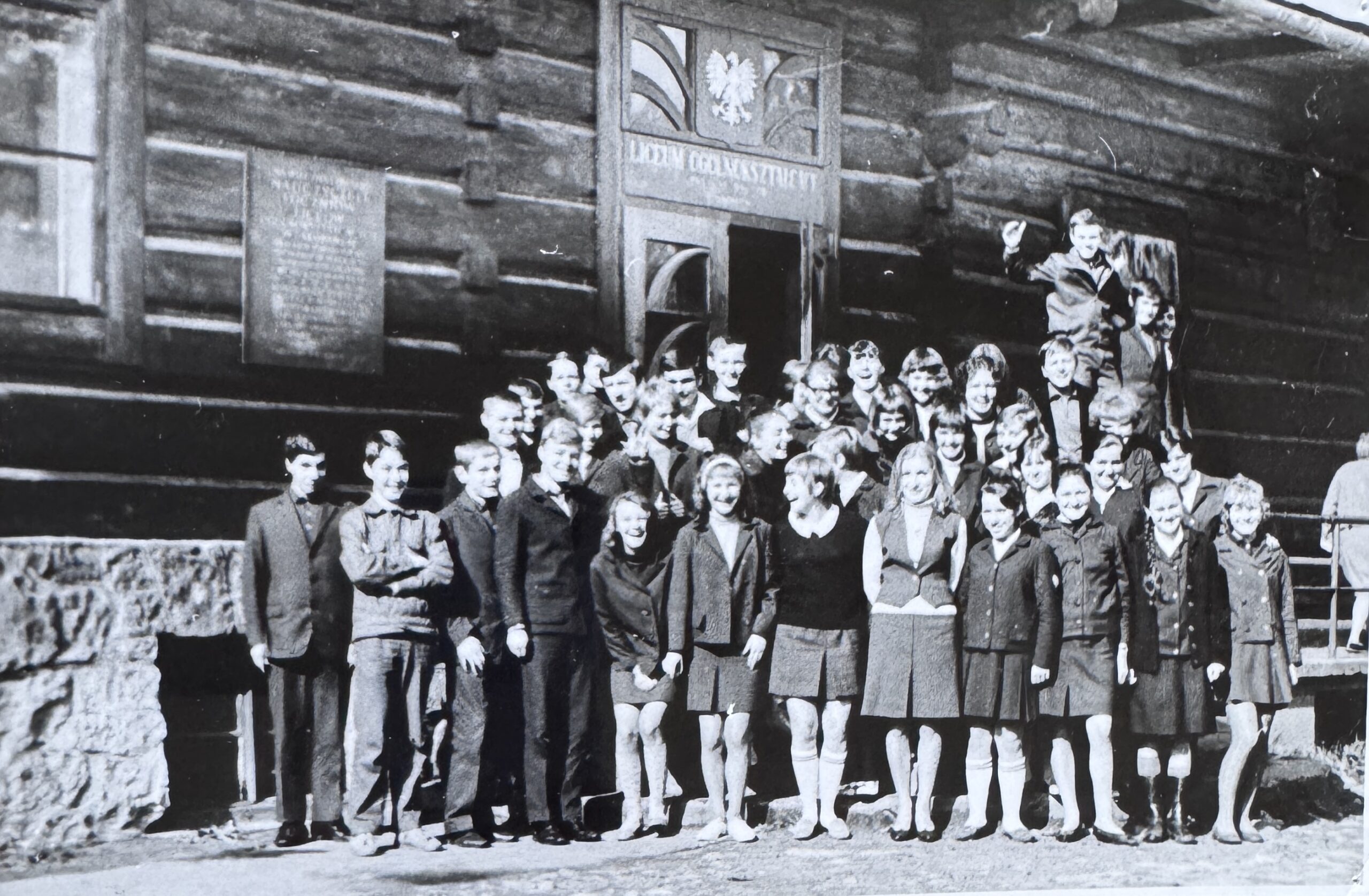 Klasa I a z wychowawcą, Marią Jakubczak - 1968 r.